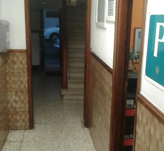 בית הארחה Alvarez 2*